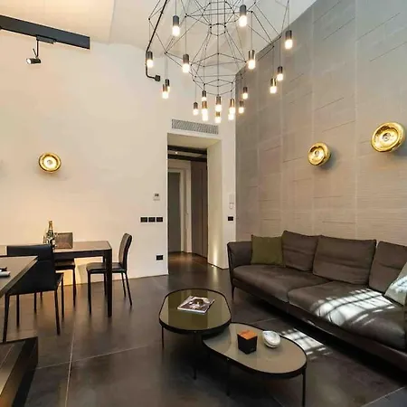 Prestigioso Loft In San Babila A 5 Min. Dal Duomo 아파트 *