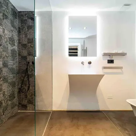 아파트 Prestigioso Loft In San Babila A 5 Min. Dal Duomo