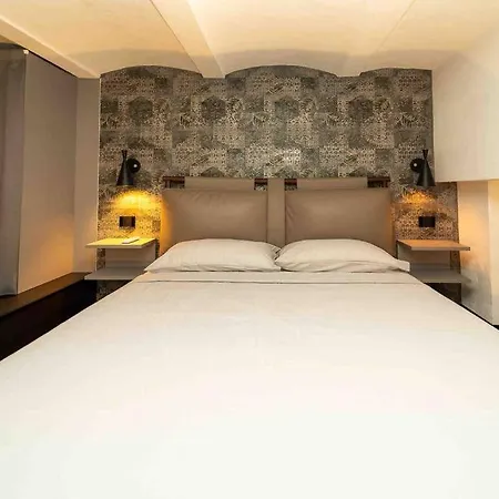 Prestigioso Loft In San Babila A 5 Min. Dal Duomo Апартаменты *