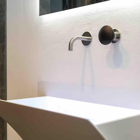 Апартаменты Prestigioso Loft In San Babila A 5 Min. Dal Duomo *